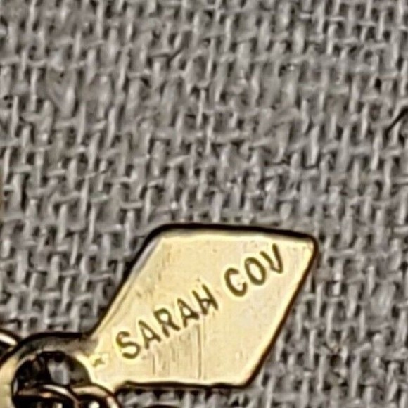 Sarah Coventry Gold Tone Shimmering Movement Mesh Link Pendant Vintage Necklace - Picture 6 of 8